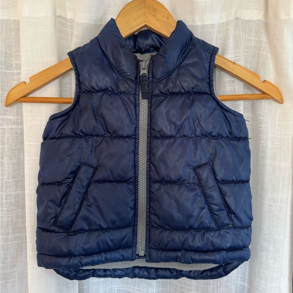 Old Navy Toddler Puffer Vest 12-18 months